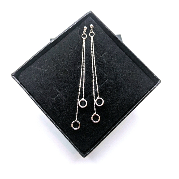 Sterling silver Dangling Earrings - Picture 1 of 3